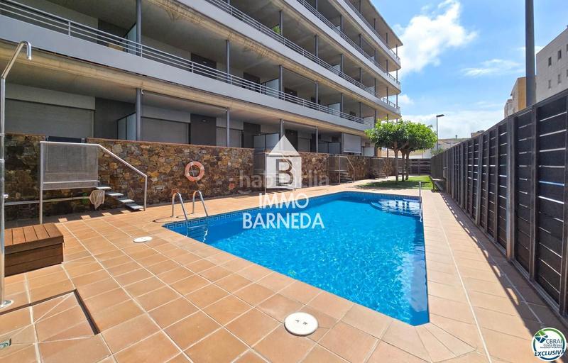 Foto 7253b8eb-1949-46e7-bdb9-3148a84ae98f. Piso en joanot martorell 6 apartamento en Salatar con vista parcial al mar, gran terraza y aparcamiento privado. en Roses