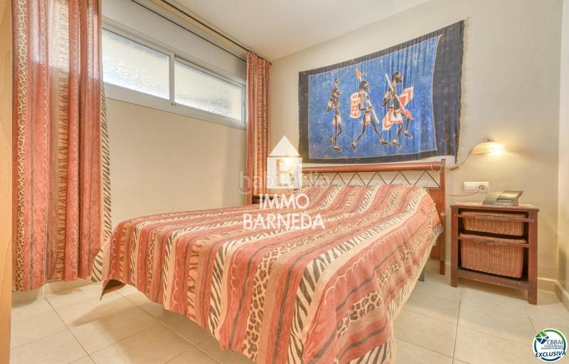 Foto 8ed284af-16ea-4055-8d93-b61abaa40362. Piso en joanot martorell 6 apartamento en Salatar con vista parcial al mar, gran terraza y aparcamiento privado. en Roses