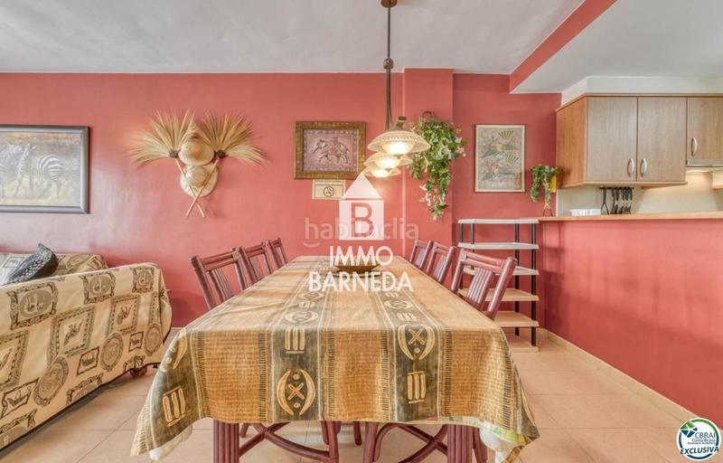 Foto aca3ff01-0ce8-4d36-8b58-fc1775376759. Piso en joanot martorell 6 apartamento en Salatar con vista parcial al mar, gran terraza y aparcamiento privado. en Roses