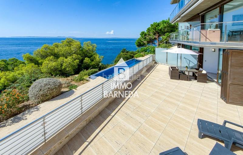 Foto 499d3085-63c6-4db1-8691-636bf80359a7. Piso en canyelles 40 excepcional . apartamento de alto standing en primera linea de mar en canyelles en Roses