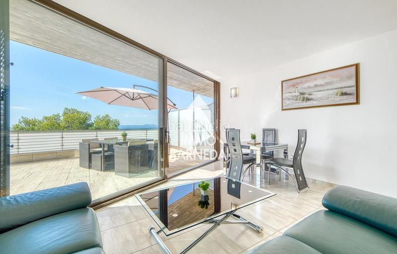 Foto 89554b0a-b500-4049-ba38-264f2cfc6a46. Piso en canyelles 40 excepcional . apartamento de alto standing en primera linea de mar en canyelles en Roses