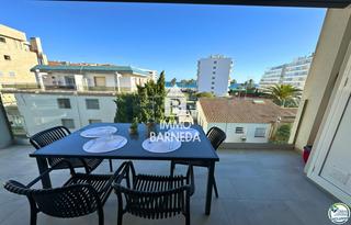 Pis a Roca llarga 20. Espectacular apartamento a 120 metros del mar con piscina en san