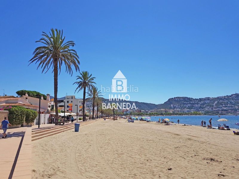 Foto fb754743-e920-46b1-a01a-3aede2123bc3. Piso en clot dels franquets 54 clot dels franquets planta baja de 3 dormitorios con 224 m2 de terraza y jardín a 200m de la playa en Roses