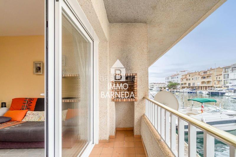 Foto 5406786e-c109-45d9-acf0-3c7140c4e504. Piso en port moxó 73 port moxó apartamento con vistas al canal, amarre para velero y parking exterior privado en Empuriabrava