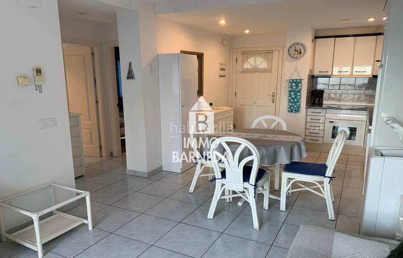 Foto 80c1b48c-15b2-4794-aaa4-4e3f67959363. Piso en joanot martorell 5 muy bonito apartamento en 2 línea de mar en rosas vista mar en Roses