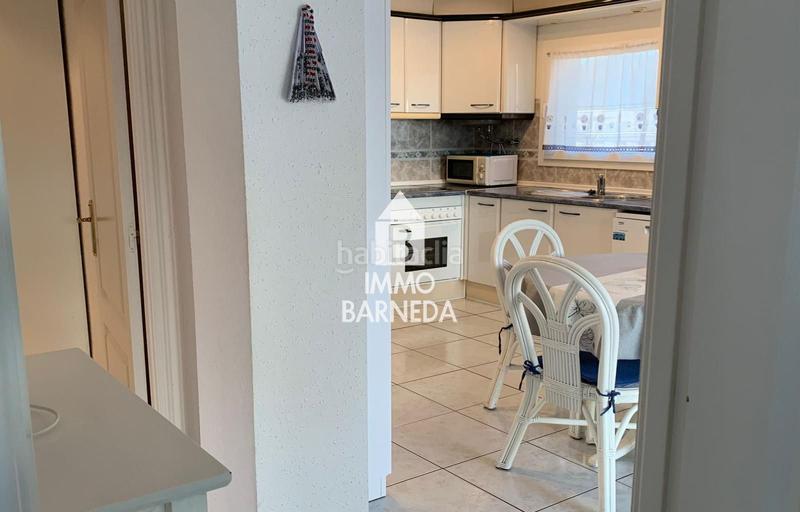Foto c2782cdb-f7ff-4fef-8f8a-bf1ef84d2fd1. Piso en joanot martorell 5 muy bonito apartamento en 2 línea de mar en rosas vista mar en Roses