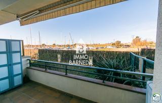 Piso en Nord 111. Magnifico apartamento en una zona tranquila y vistas al canal.