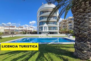 Etagenwohnung in Maritimo 31. �tico en 1� l�nea con sol�rium, preciosas vistas y licencia tur�