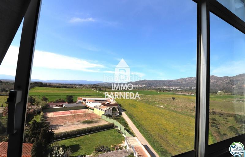 Foto 6cd8fa8b-ace4-4270-bdd9-b0b7391df75d. Piso en alhambra 47 acogedor estudio con vistas espectaculares a la montaña y licencia turística en Roses