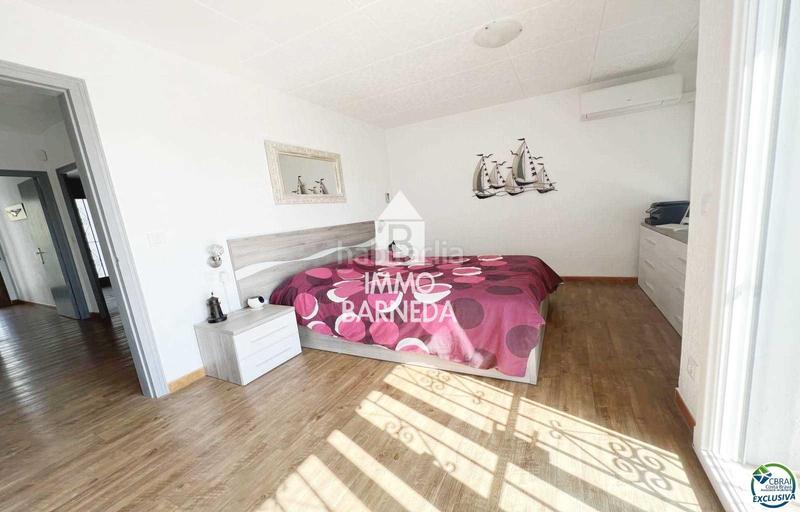 Foto 648f63b9-5630-45ea-a74e-06a7a5a96203. Chalet en tordera 1 casa en venta con amarre en , costa brava en Empuriabrava