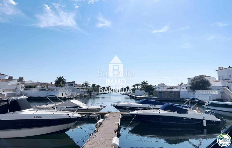 Foto c0e3fc09-8421-40cb-829e-dca1046fc7cb. Chalet en tordera 1 casa en venta con amarre en , costa brava en Empuriabrava