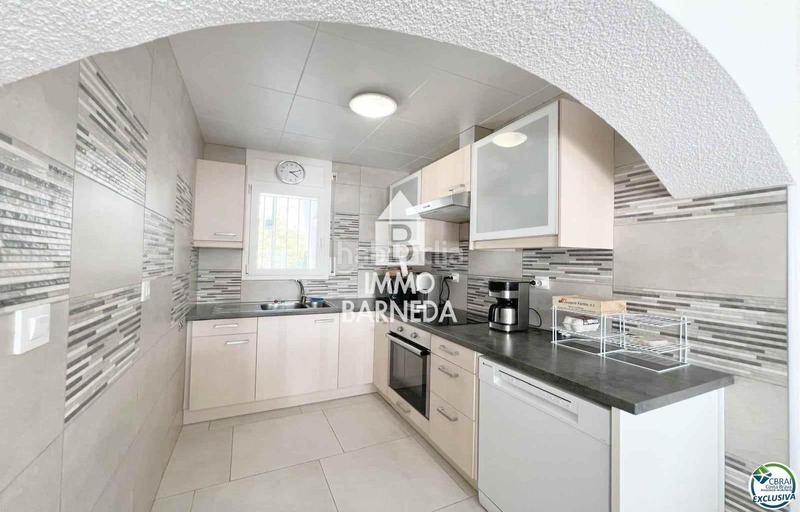 Foto c535d3b2-2f7f-4b41-889d-3131cf8de7c5. Chalet en tordera 1 casa en venta con amarre en , costa brava en Empuriabrava