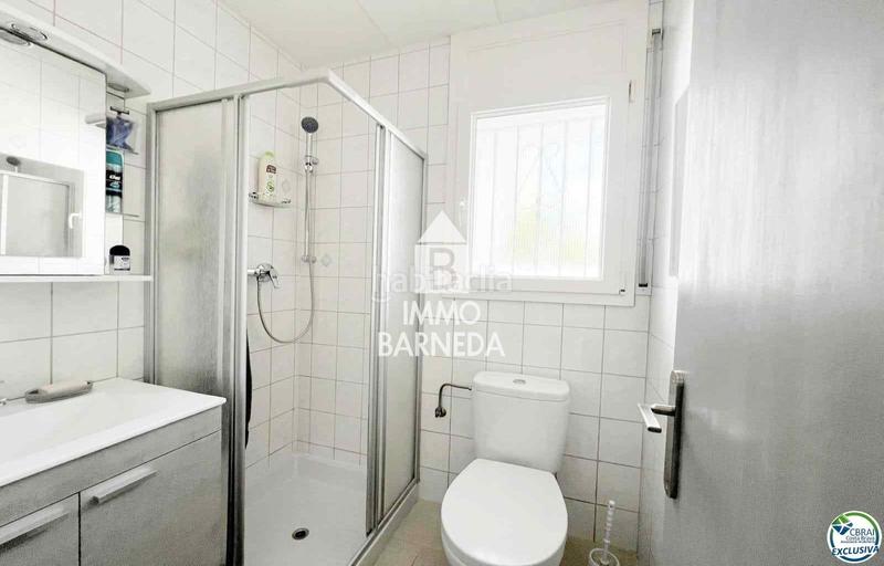 Foto db078154-1de2-47ce-acd6-1c435fe96240. Chalet en tordera 1 casa en venta con amarre en , costa brava en Empuriabrava