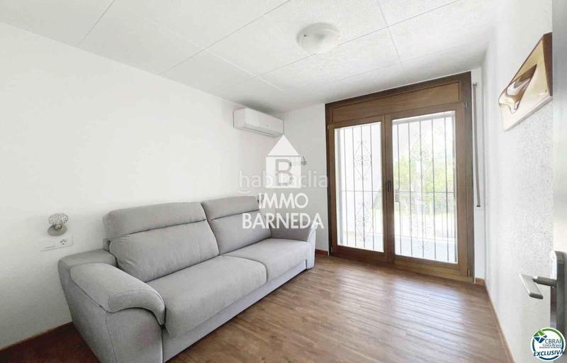 Foto e241ae4f-2af1-4598-ab35-7f947642e3c1. Chalet en tordera 1 casa en venta con amarre en , costa brava en Empuriabrava