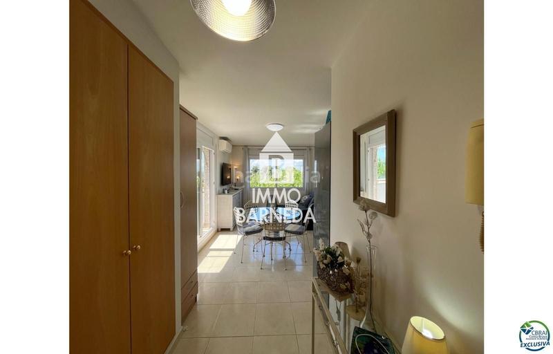 Foto 44544bb4-1491-4c18-a748-450c4fe9602c. Piso en port emporda 1-2 atico en venta 2 habitaciones gran terraza y parking subterraneo. en Empuriabrava