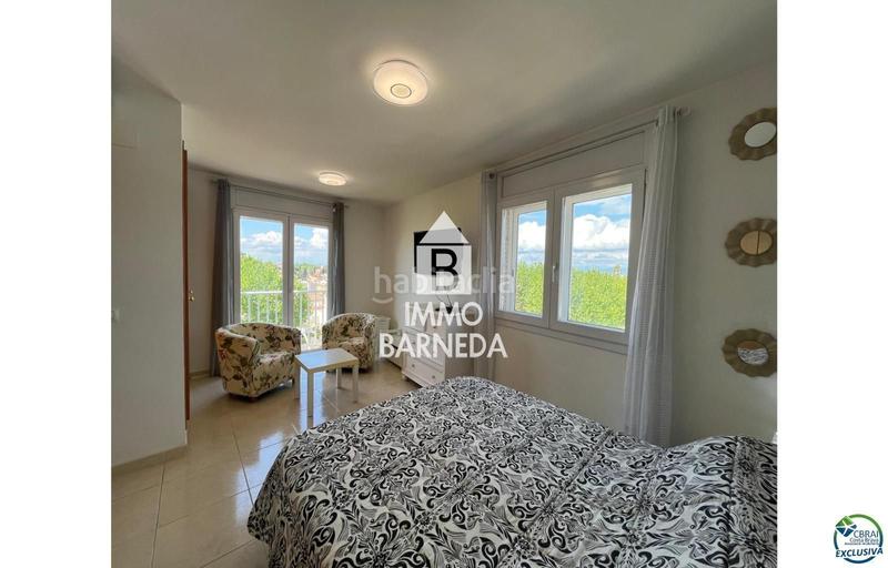 Foto fafa5146-02f1-498b-ae8d-72a9719572d7. Piso en port emporda 1-2 atico en venta 2 habitaciones gran terraza y parking subterraneo. en Empuriabrava