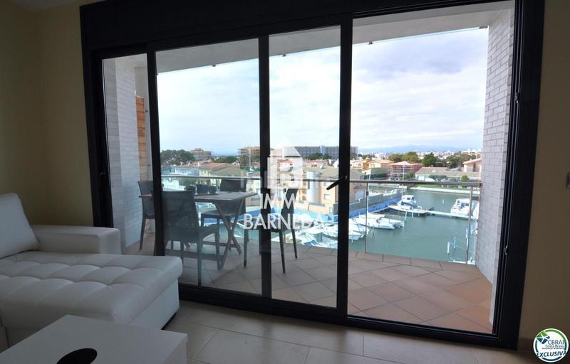 Foto 151b43a3-4b3f-4661-96c2-b7a0ccbc7824. Piso en cap de la gola 30 encantador apartamento con licencia turística y vistas al canal en Roses