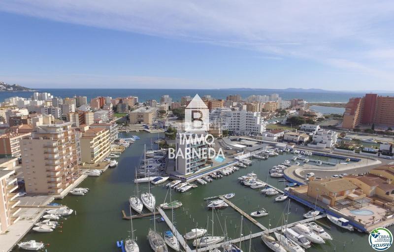 Foto 72a89795-edd1-47eb-a8dc-242ce07ba1aa. Piso en cap de la gola 30 encantador apartamento con licencia turística y vistas al canal en Roses