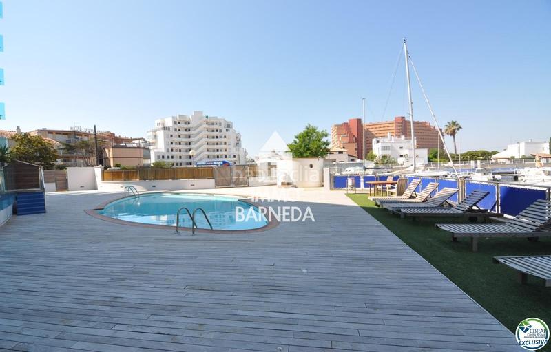 Foto 8fffe71f-25dc-4c49-af21-d1e520200e67. Piso en cap de la gola 30 encantador apartamento con licencia turística y vistas al canal en Roses