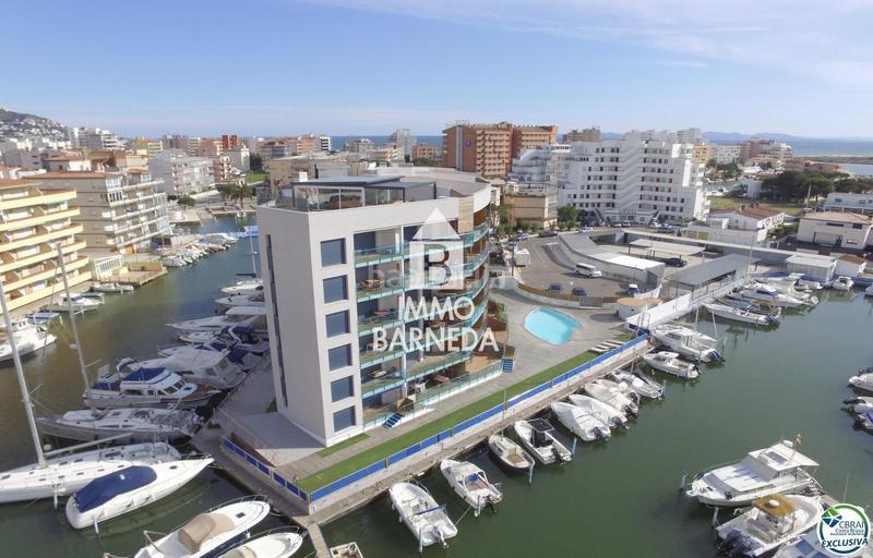 Foto a019d8c7-518f-4bf2-8e70-abfb5f225e1d. Piso en cap de la gola 30 encantador apartamento con licencia turística y vistas al canal en Roses