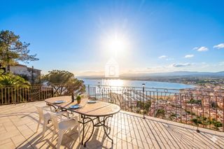 Haus in Ramon llull 21. Villa mediterr�nea con vistas impresionantes y gran terreno