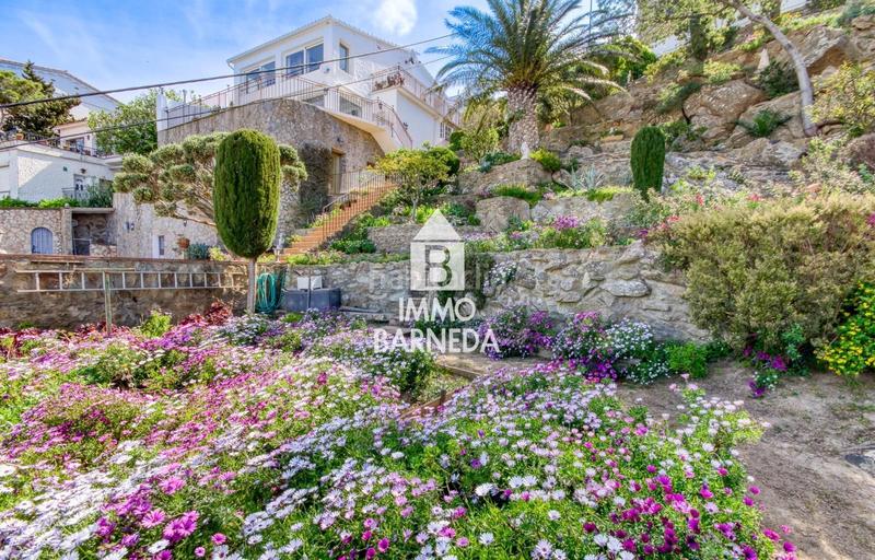Foto 529735a7-257d-43de-b1d8-19be4e088b5e. Chalet en ramon llull 21 villa mediterránea con alma, vistas impresionantes y oportunidad única de inversión en Roses