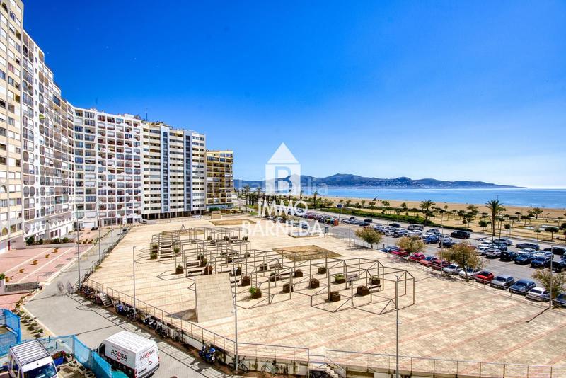 Foto 8a1a3c88-a161-4f3e-a229-2f65f4117969. Piso en muga sin número acogedor apartamento con vistas al mar, a solo unos pasos de la playa en Empuriabrava