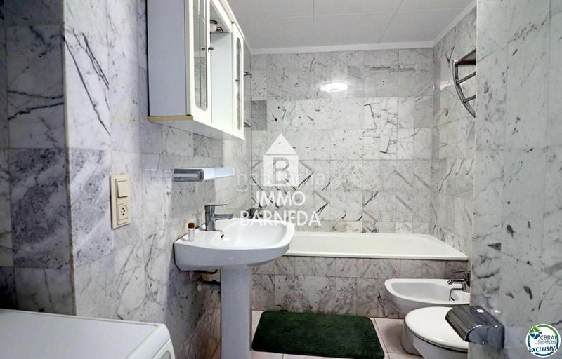 Foto 6d352984-37f2-4794-86a7-10556c943206. Piso en puigmal e1 44 acogedor apartamento con vistas despejadas en una zona tranquila en Empuriabrava