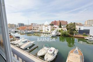 Pis a N/a s/n. Apartamento con vistas al canal y amplia terraza  2 habitaciones