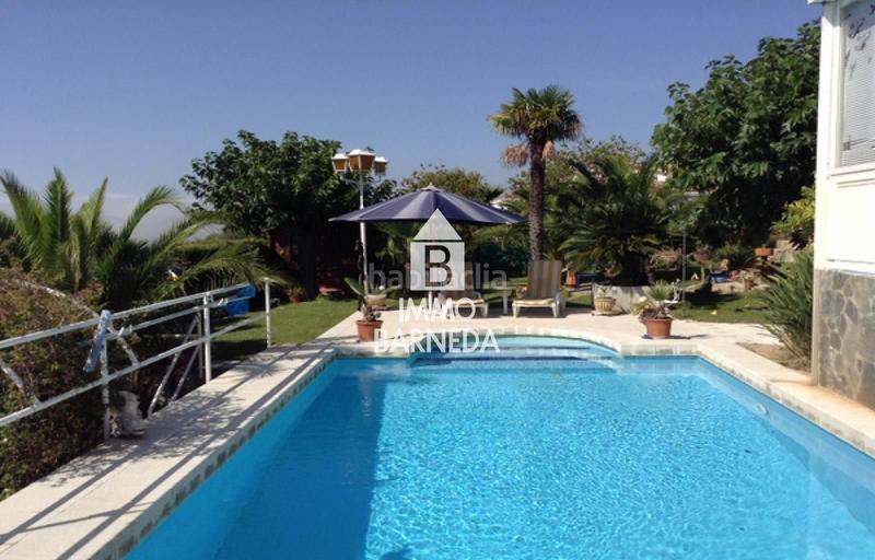 Foto 0ec96281-6d1b-4801-92b0-f3782dd350dc. Chalet en malaga 10 casa independiente con piscina privada, amplio jardín y vistas despejadas en mas fumats, en Roses