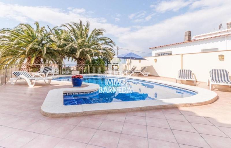 Foto 7b6ca6d6-516a-4447-86f9-f586841fb9b0. Xalet a castella 5 a Nord Roses