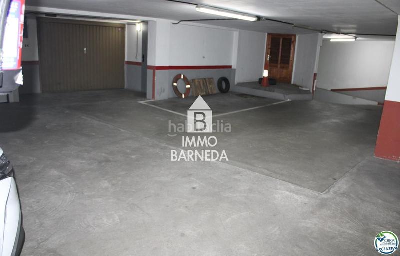 Foto d7a91f90-0b96-482b-8a3b-2bcfa17ecb6a. Autoparkplatz in Centre Roses