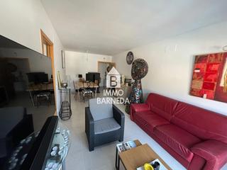Pis a Viena 66. Piso luminoso de 3 habitaciones con vistas, parking privado y as