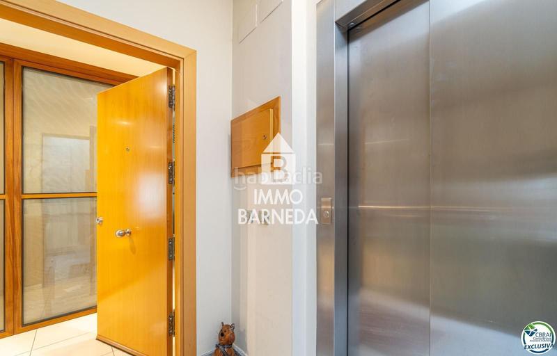 Foto 41b4c2aa-2762-4bd5-b066-89655249ccd4. Piso en del almirallf gravina 43 dúplex en venta en centro. en Roses