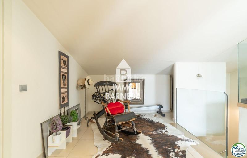 Foto 441687f9-7902-4dc9-bd77-92accc624458. Piso en del almirallf gravina 43 dúplex en venta en centro. en Roses