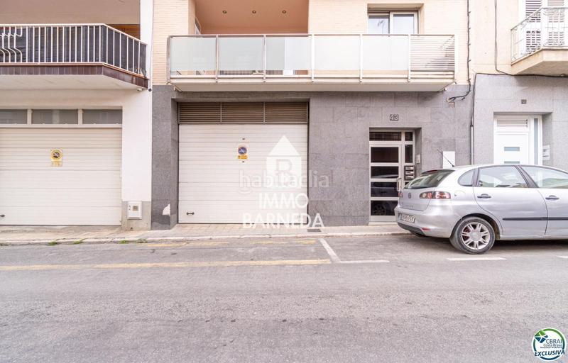 Foto 8a74b03c-c2bb-4524-9038-33fe0dd0bf45. Piso en del almirallf gravina 43 dúplex en venta en centro. en Roses