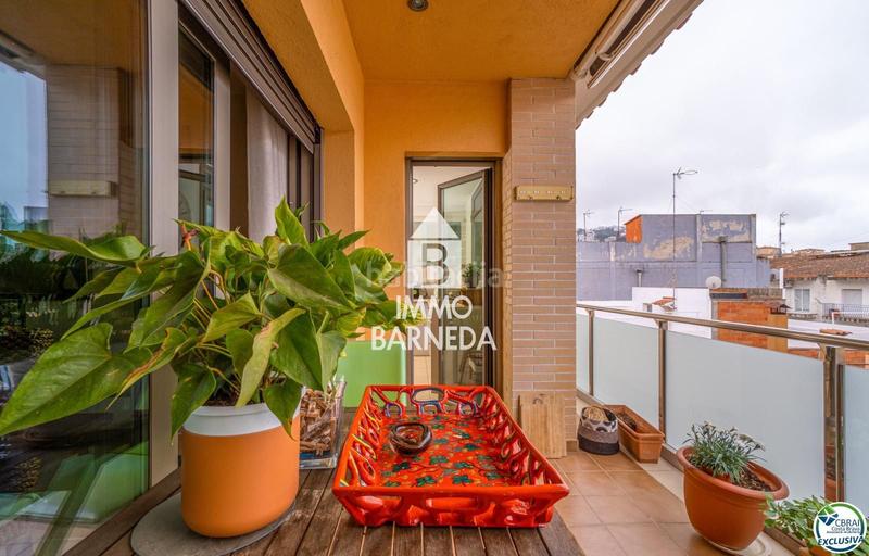 Foto d6629185-7a93-4254-b4f9-27e4d78a0df9. Piso en del almirallf gravina 43 dúplex en venta en centro. en Roses
