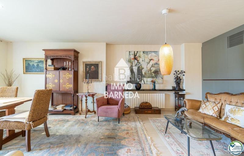 Foto d963e7dd-9ea0-4262-9039-26958c54ac55. Piso en del almirallf gravina 43 dúplex en venta en centro. en Roses