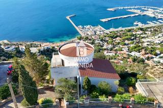 Chalet en Pujada del puig rom 191. Casa rústica con vistas panorámicas a la bahía de roses y al pir