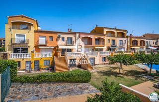 Chalet in Gran reserva - los girasoles 33. Casa en el centro de la ciudad con piscina comunitaria