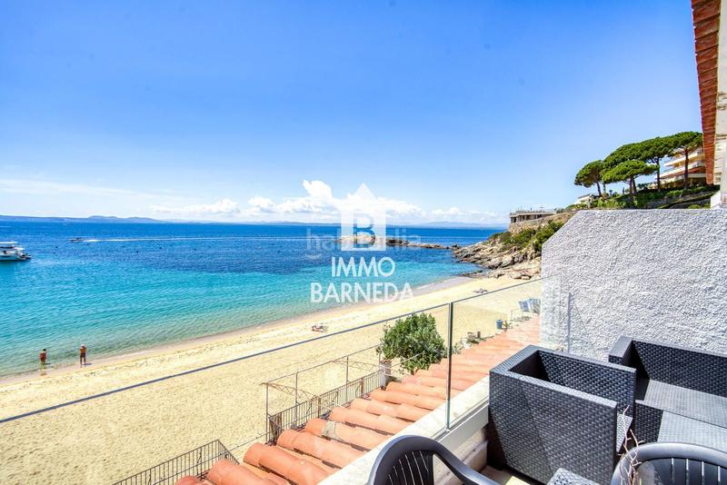 Foto 2adc7d44-c2e2-48d3-a394-87844764c02a. Piso en diaz pacheco 88 apartamento exclusivo completamente reformado en primera línea de mar con licencia turística playa de la almadraba, en Roses
