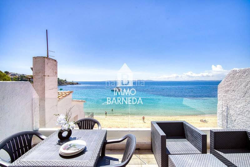 Foto 63b6f6d2-332a-4571-ba7e-6527f0ea766f. Piso en diaz pacheco 88 apartamento exclusivo completamente reformado en primera línea de mar con licencia turística playa de la almadraba, en Roses