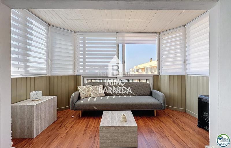 Foto 39976518-48bc-4c74-a421-e94c51a272f5. Piso en avinguda de la platja 72 en venta amplio estudio renovado con dormitorio independiente santa margarita en Roses