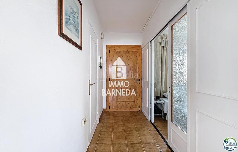Foto 3f4940ca-0a9b-4f45-9187-4979df8231b2. Piso en avinguda de la platja 72 en venta amplio estudio renovado con dormitorio independiente santa margarita en Roses
