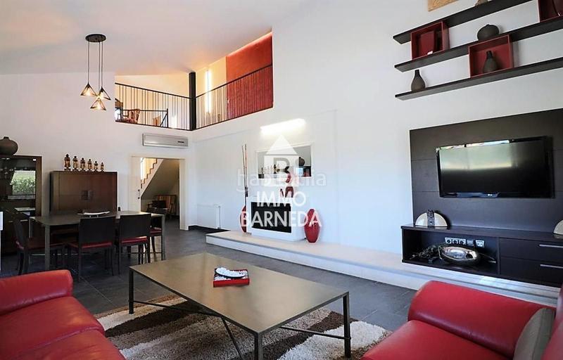 Foto 462e0a53-c811-4ea9-817e-fba33c79760b. Chalet en mig 4 villa totalmente renovada en la exclusiva zona golf en Peralada
