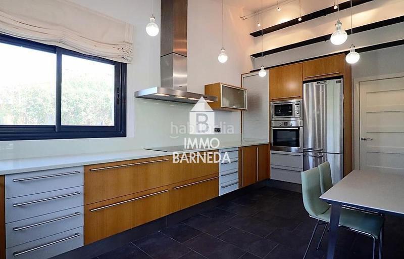 Foto 54ffe9b8-1a81-4d38-8dba-b7f2c2354b08. Chalet en mig 4 villa totalmente renovada en la exclusiva zona golf en Peralada