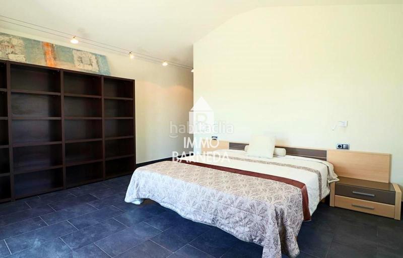 Foto 8d45a869-6df8-4ed8-aba1-b086ca6e36ea. Chalet en mig 4 villa totalmente renovada en la exclusiva zona golf en Peralada