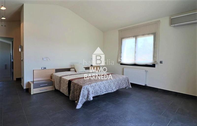 Foto b74f68bd-06d8-49ec-a3fe-3d8b98339db6. Chalet en mig 4 villa totalmente renovada en la exclusiva zona golf en Peralada