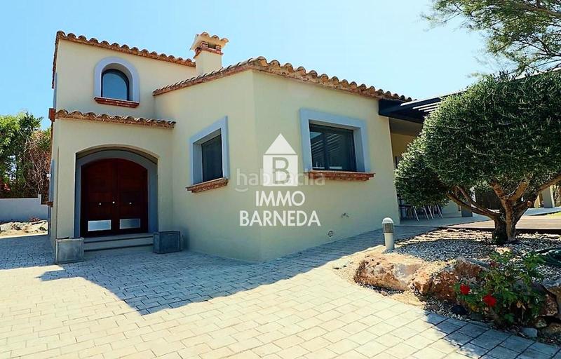 Foto d1f9db6f-2ac4-4bfa-af7b-9966c84a7699. Chalet en mig 4 villa totalmente renovada en la exclusiva zona golf en Peralada