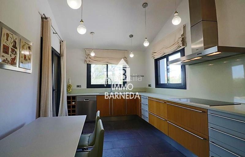 Foto f9876d43-d775-4bd9-8f37-acb757750ecb. Chalet en mig 4 villa totalmente renovada en la exclusiva zona golf en Peralada
